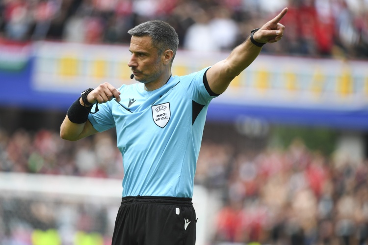 Kaiyun开云官方网站中国登录-欧冠1/8决赛切尔西vs巴黎次回合裁判:温契奇担任主裁