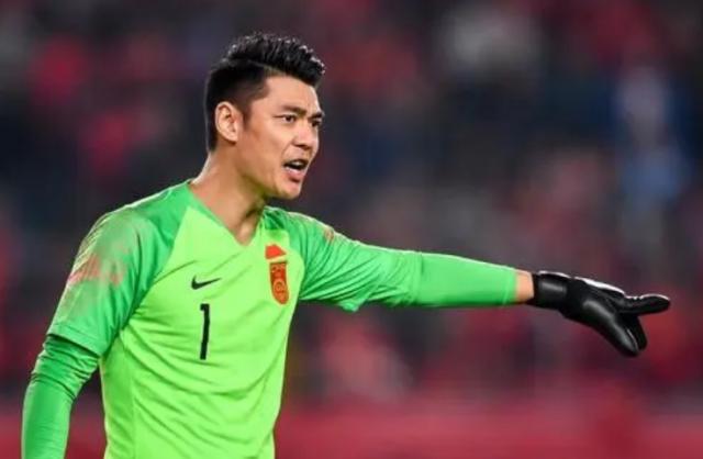 Kaiyun开云官方网站中国登录-曾诚退出国足何人递补?韩佳奇受热捧但未入大名单